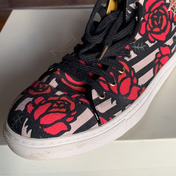 🎉Host Pick✨Charlotte Olympia Multicolor/Rose Print Canvas HighTop Sneakers SZ38 - Picture 10 of 14